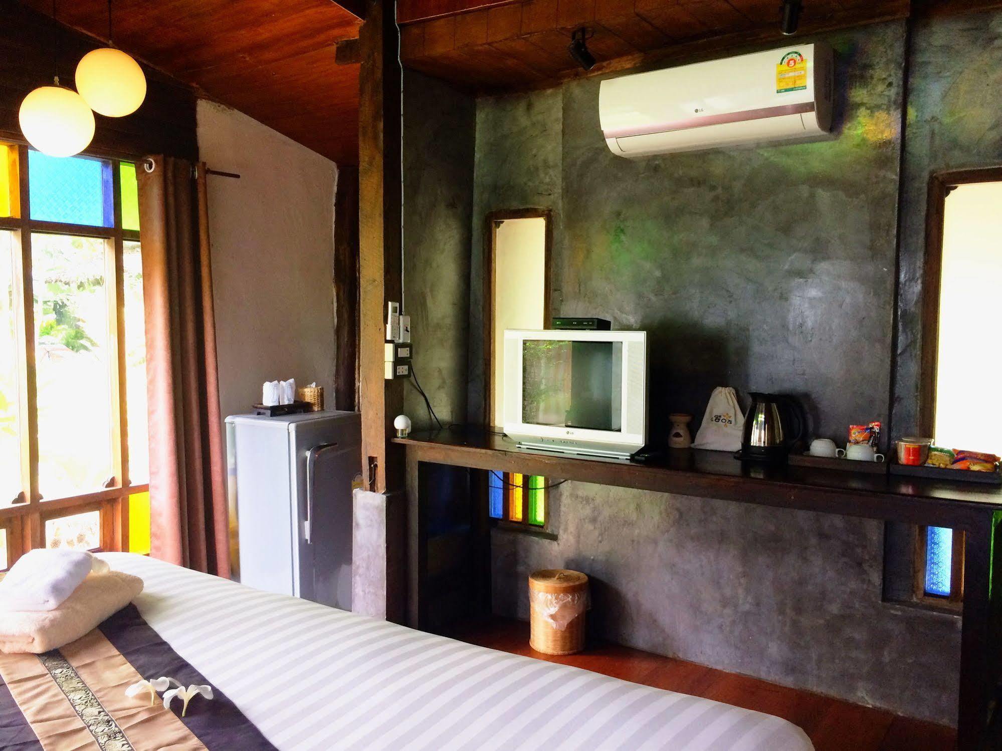 Huen Muang Pai Villa Exteriör bild