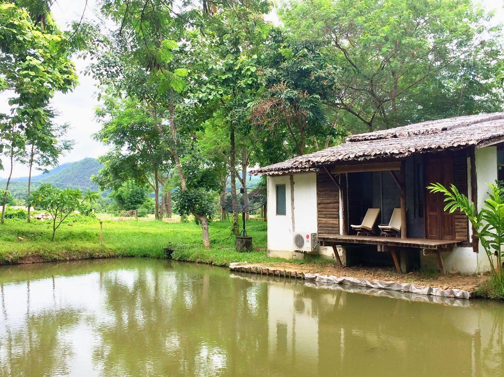 Huen Muang Pai Villa Exteriör bild